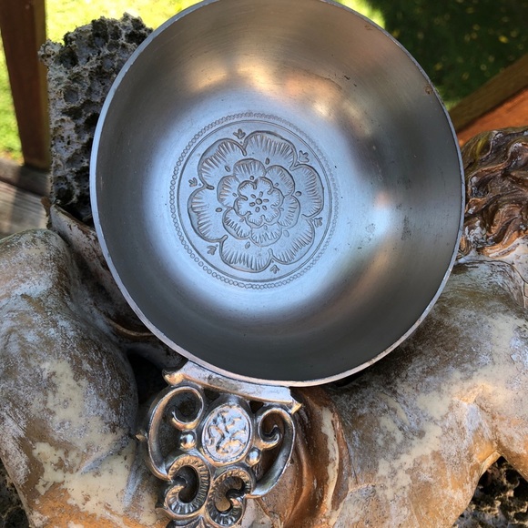 Metawa pewter bowl with handle - Picture 3 of 9